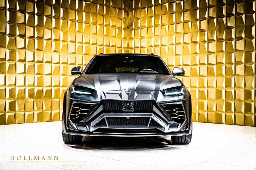 Inside-2020-Mansory-Lamborghini-Urus-Nero-Helene